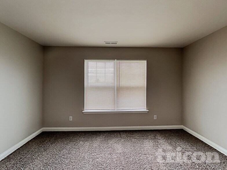 Building Photo - 2619 Harshaw Ct