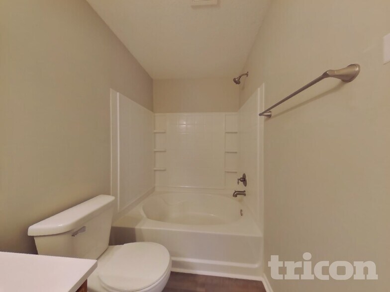 Building Photo - 7922 Hydrangea Ct