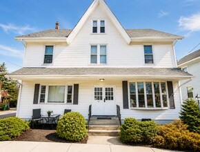 Building Photo - Available August 1st Charming 1-Bedroom Apartment in Coopersburg