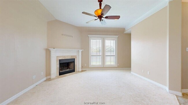 Building Photo - 3900 Latinne Ln