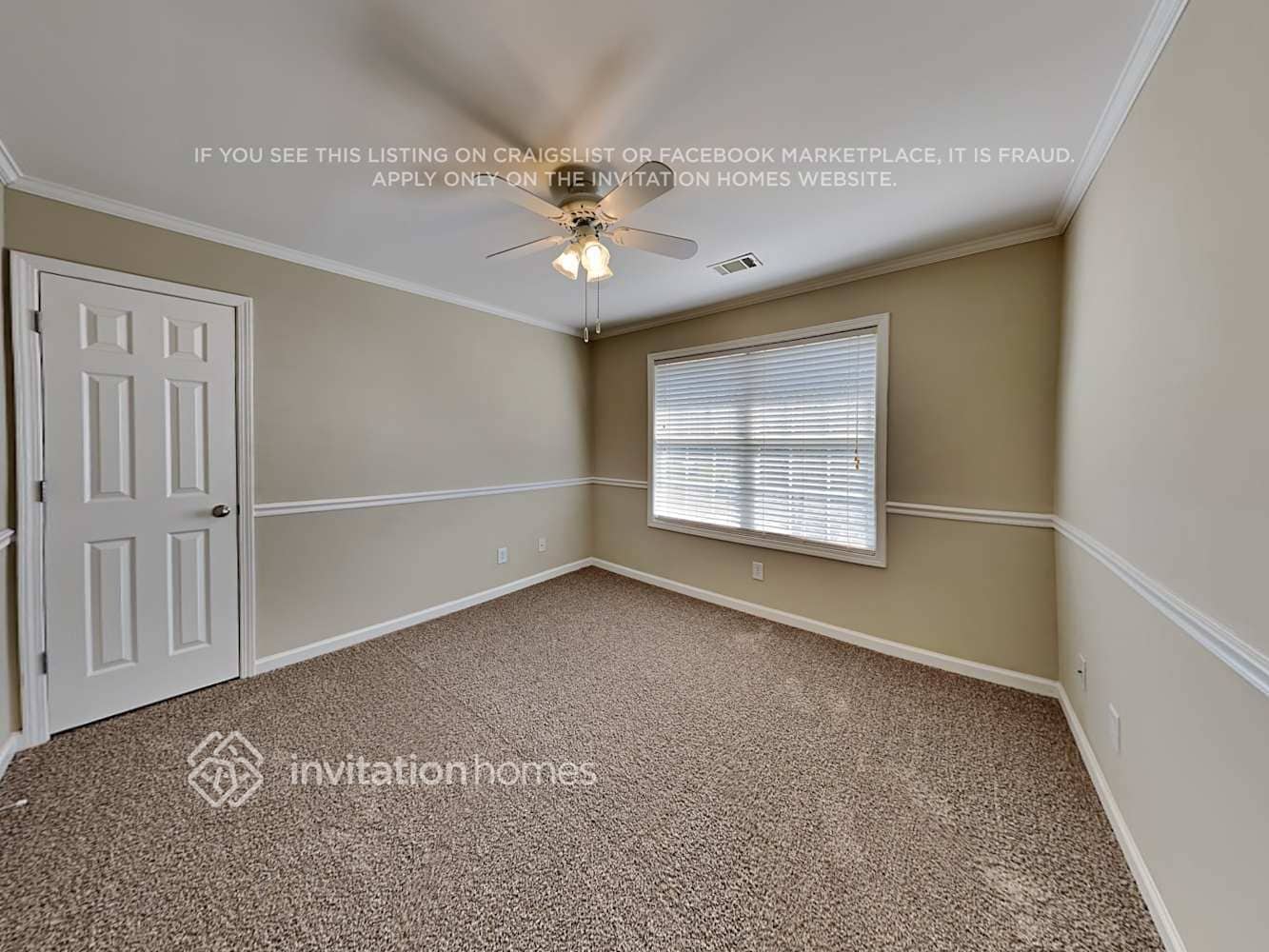 Building Photo - 8920 Watersedge Ct