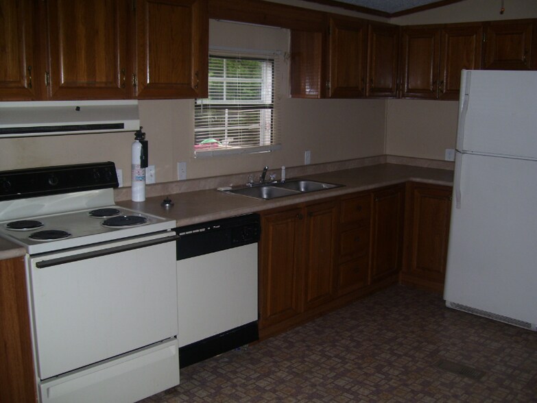 Building Photo - 123 Danridge Dr