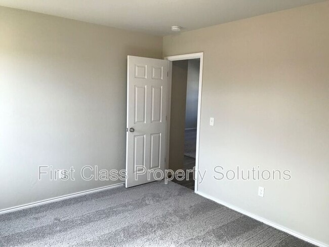 Building Photo - 1716 West Antler Way