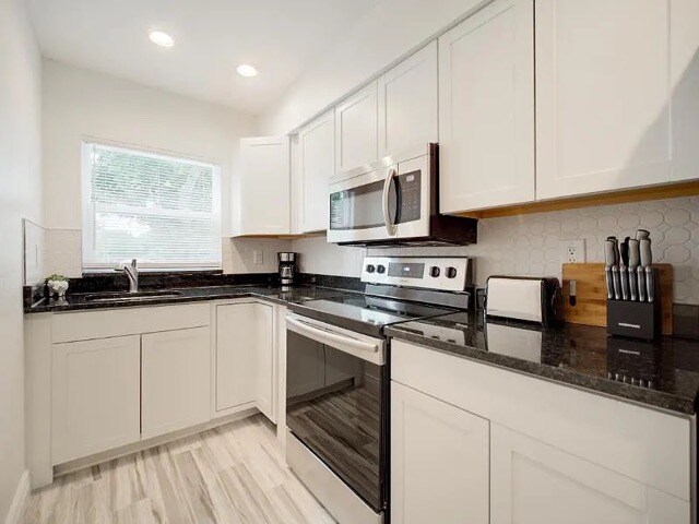 Primary Photo - 6244 S Martindale Ave
