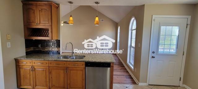 Building Photo - 4745 King Saul Dr