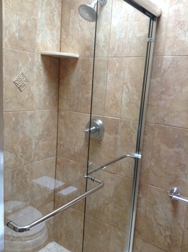 shower - 177 Park Ave