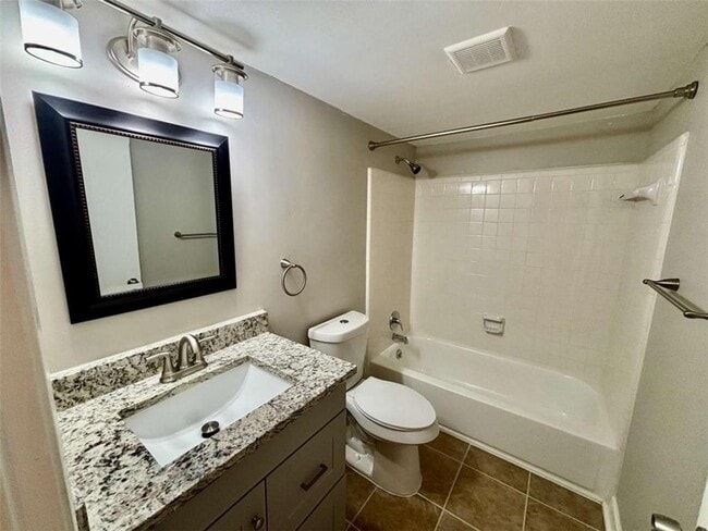 Building Photo - 58 Rumson Ct