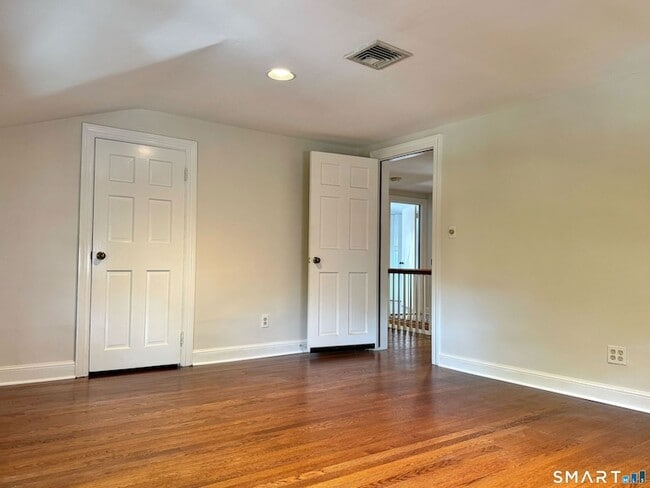 Building Photo - 251 Edwards St