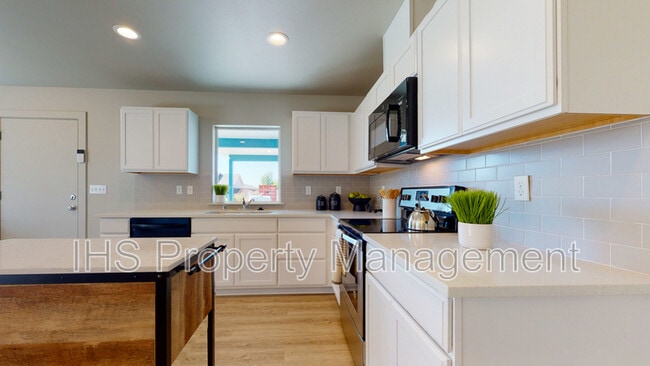 Building Photo - 409 Whitefish Ln