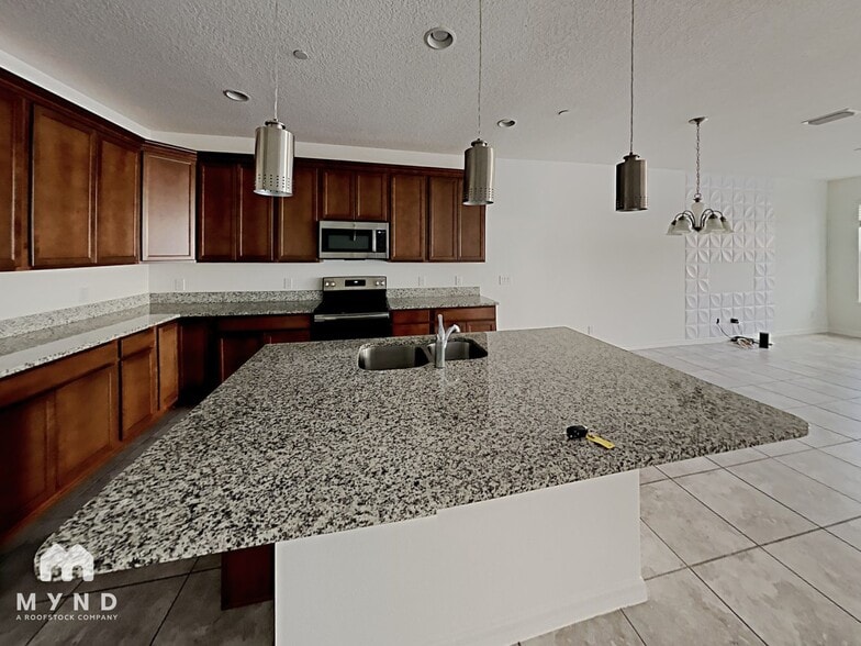 Building Photo - 10509 Spring Arbor Ln