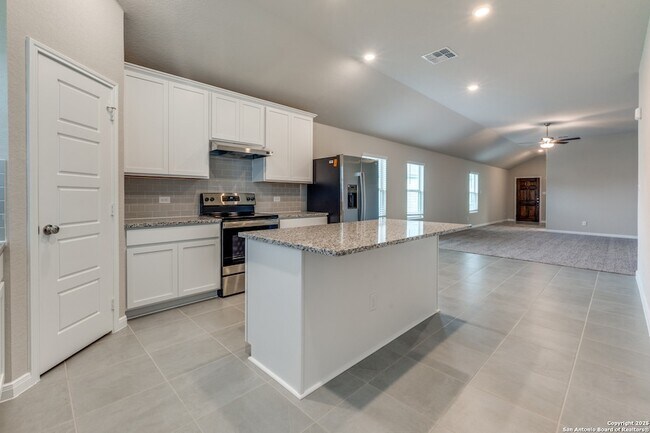 Building Photo - 1324 Moby Dr