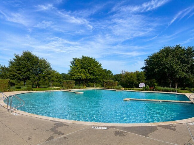 Building Photo - 374 Wincliff Dr