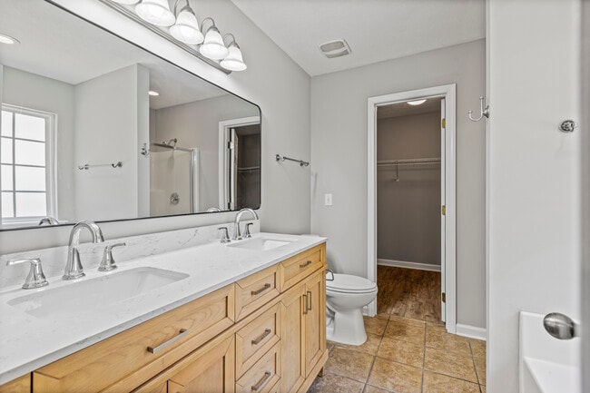 Building Photo - 968 Slate Ct