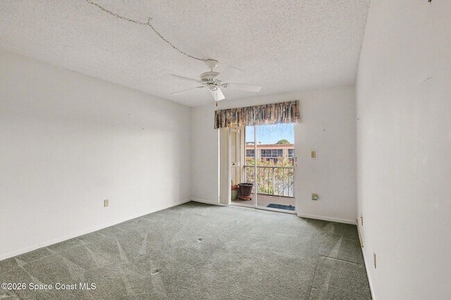 Building Photo - 2135 N Courtenay Pkwy