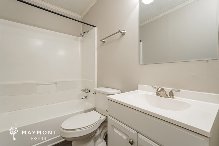 Building Photo - 2391 Richwood Dr