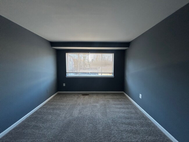 Building Photo - 2 Bedroom 2 Bathroom Condo
