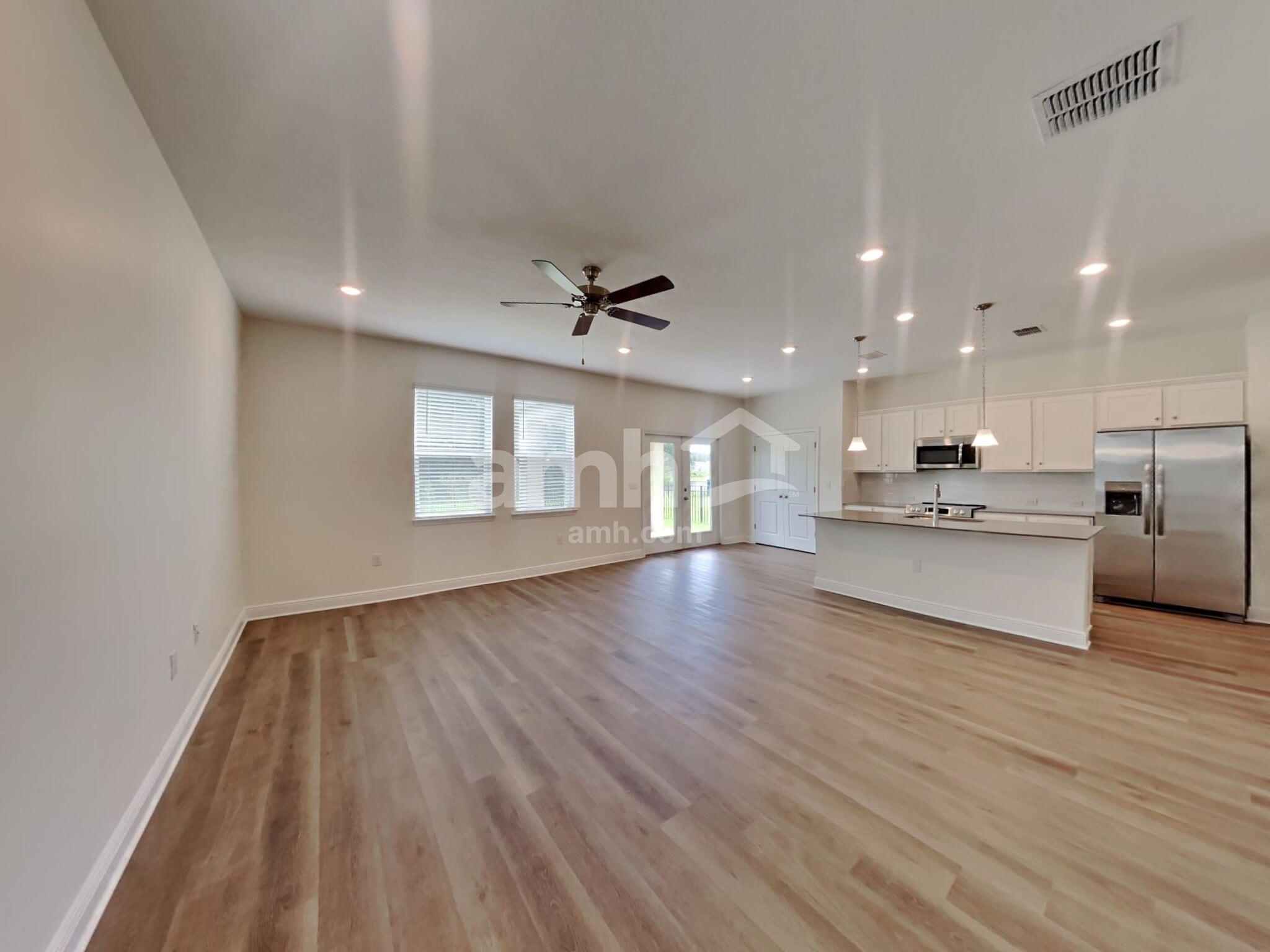 Building Photo - 27165 St Andrews Ave