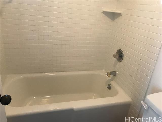 Building Photo - 990 Ala Nanala St