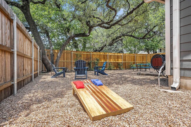 Building Photo - 7108 Dallas Dr