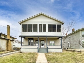 Building Photo - 738 E Main St