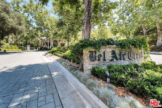 Building Photo - 11815 Folkstone Ln
