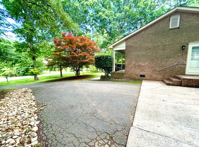 Building Photo - 4515 Carving Tree Dr