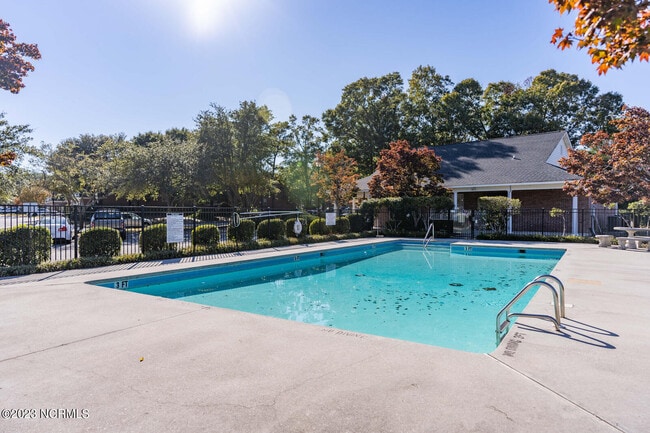 Building Photo - 5006 Carleton Dr
