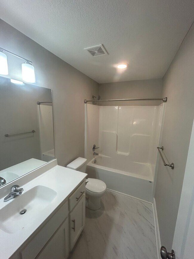 Building Photo - Coming November 2025! Spacious 4 Bed / 2 Bath Home for $1,925/Month