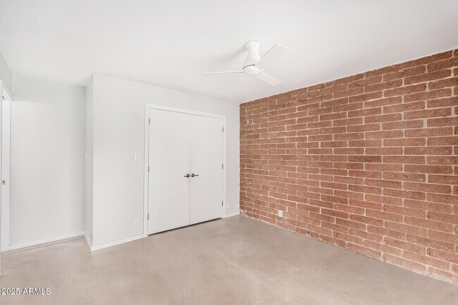 Building Photo - 7401 E Northland Dr