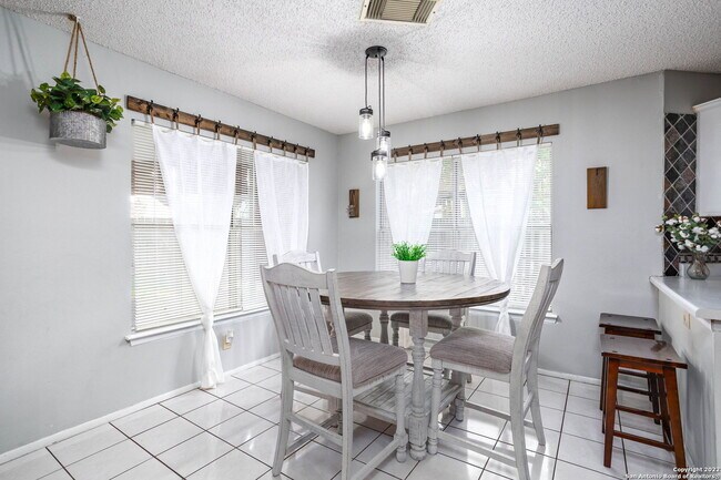 Building Photo - 4615 Camas-