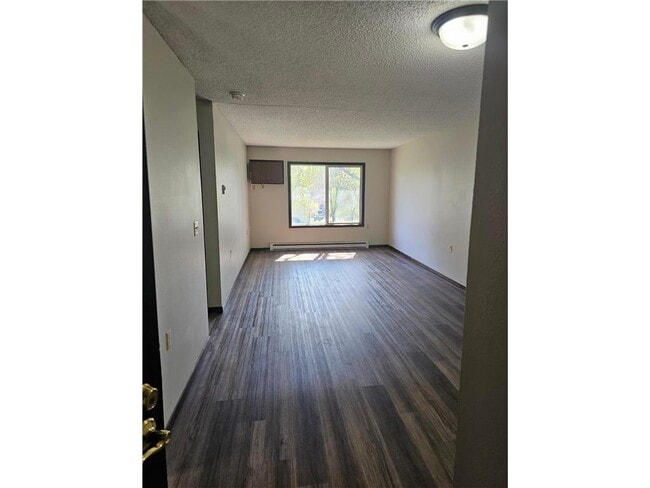 Building Photo - 808 Hills Ave