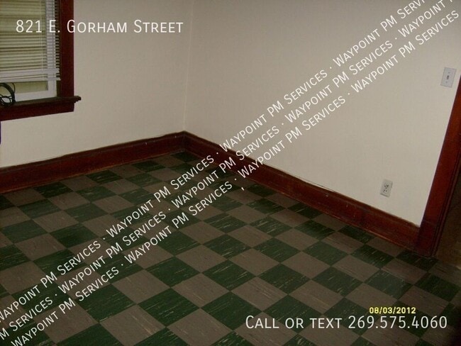 Building Photo - 821 E Gorham St