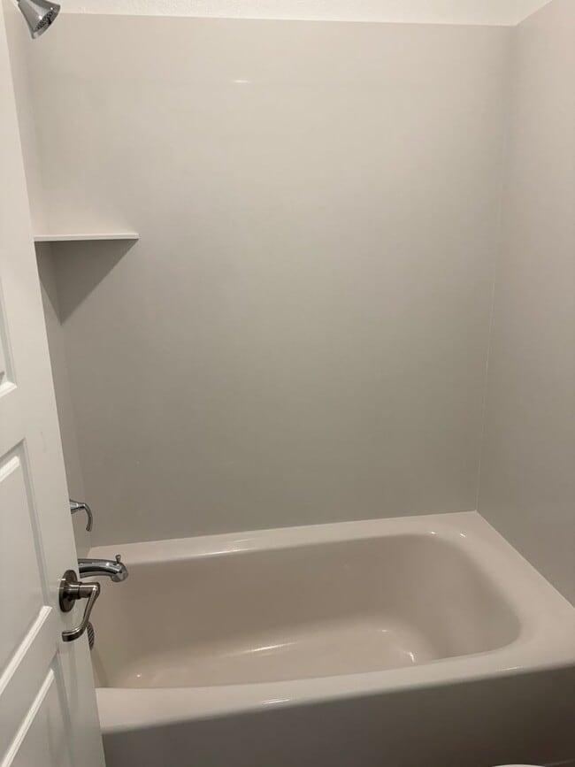 Building Photo - Beautiful home in Northlake!