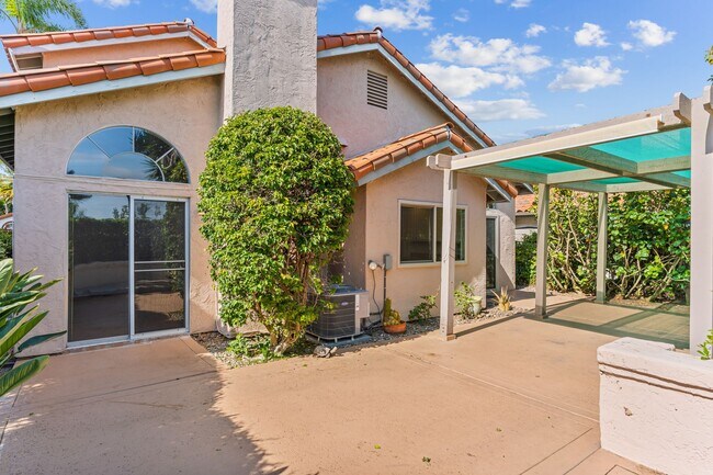 Building Photo - 1539 Mallorca Dr