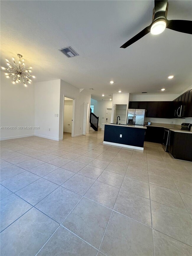 Building Photo - 405 NE 208th Terrace