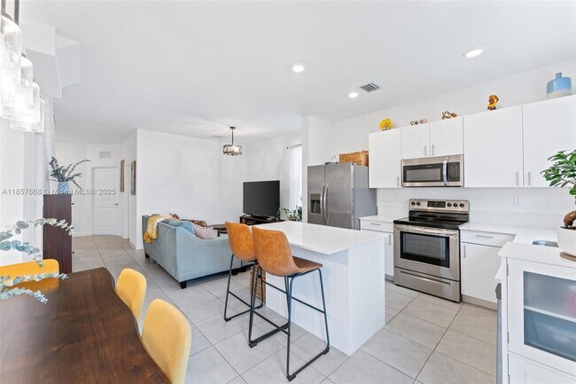 Building Photo - 11755 SW 246 Terrace
