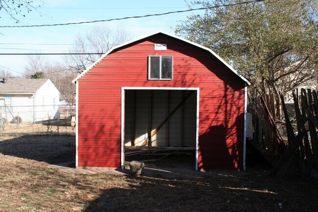 Building Photo - 1619 N Atlanta Ave