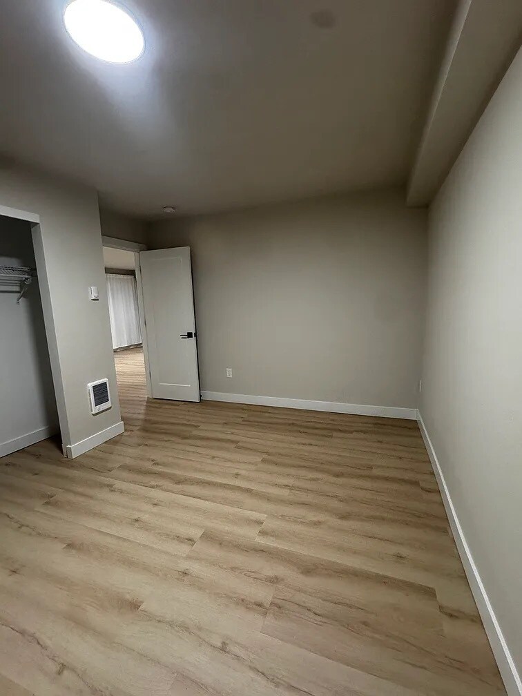 Building Photo - 7414 N Albina Ave