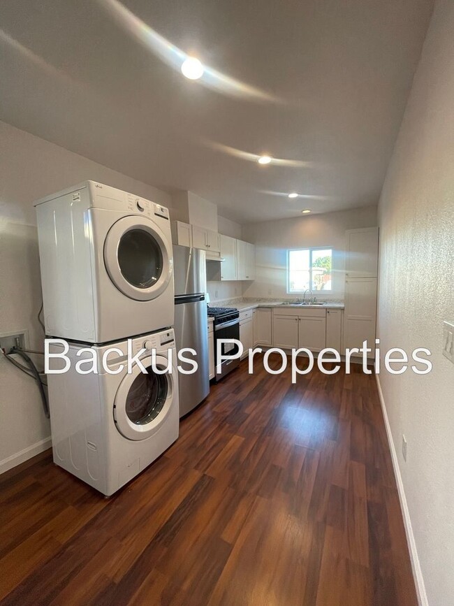 Building Photo - Wonderful ADU  -COMING SOON-JANUARY 2026 with separate entrance from main home