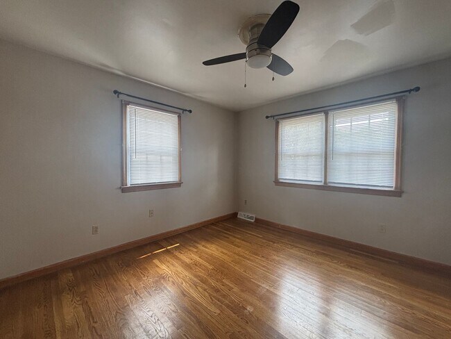 Building Photo - 4bd/2.5ba Home in Hampton