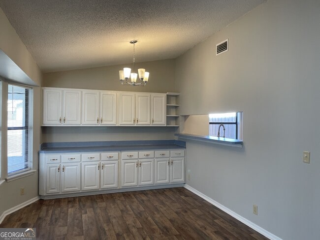 Building Photo - 403 Fairfield Ct