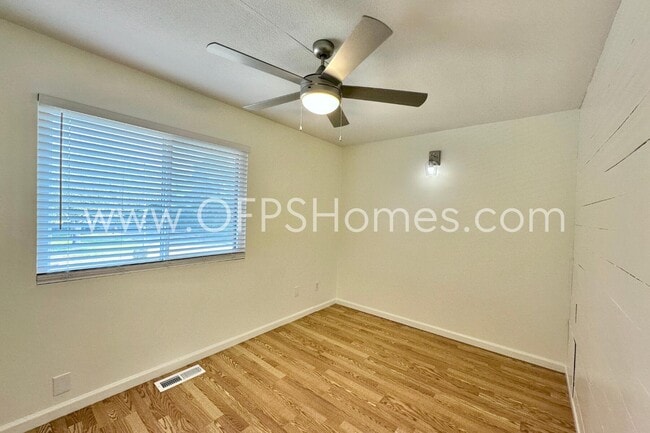 Building Photo - 710 Legion Dr