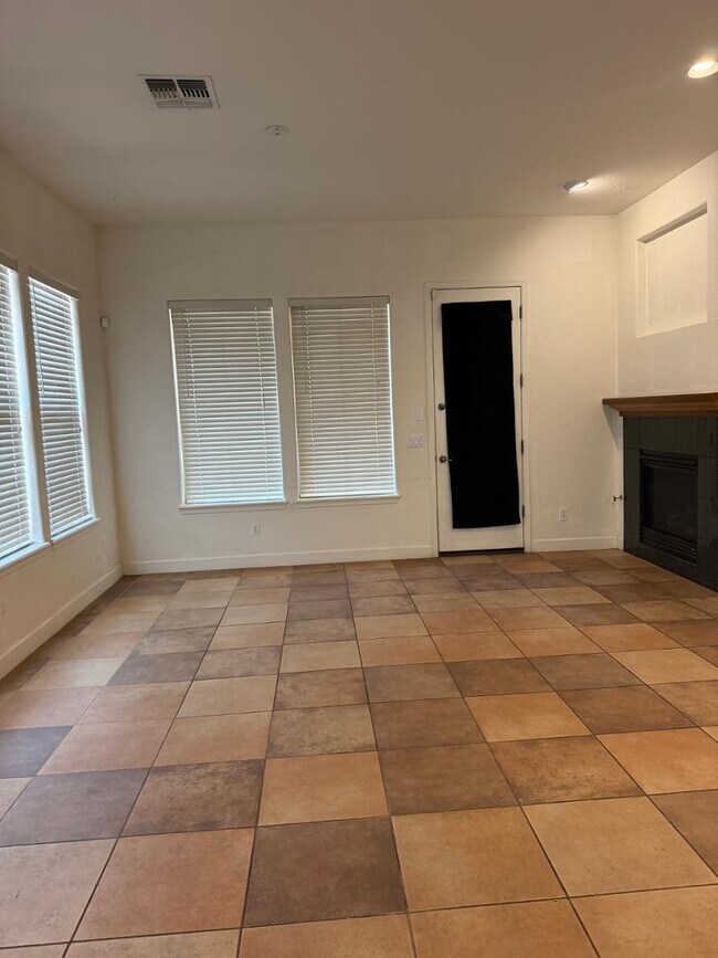 Building Photo - 4505 W McNeil St