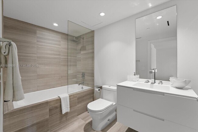 Building Photo - 4701 Meridian Ave