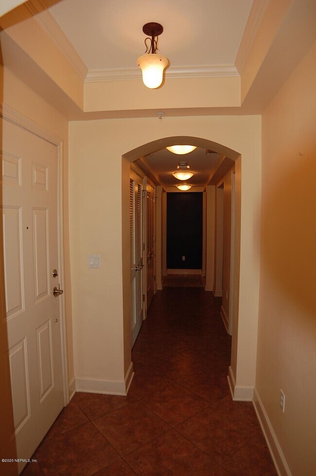 Building Photo - 525 3rd St N