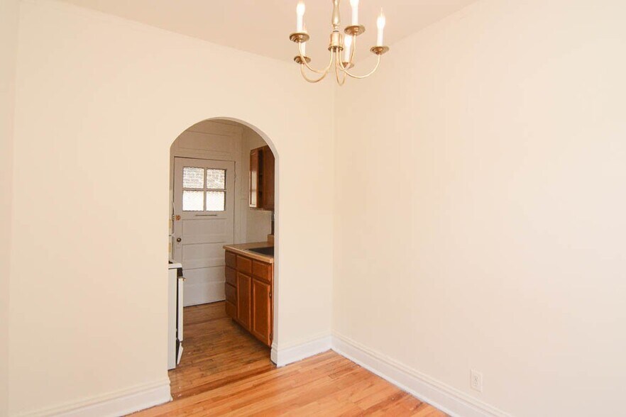 Building Photo - 3730 N Fremont St