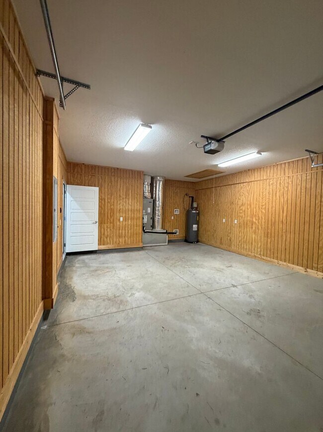 Building Photo - 158 The Villas Wy