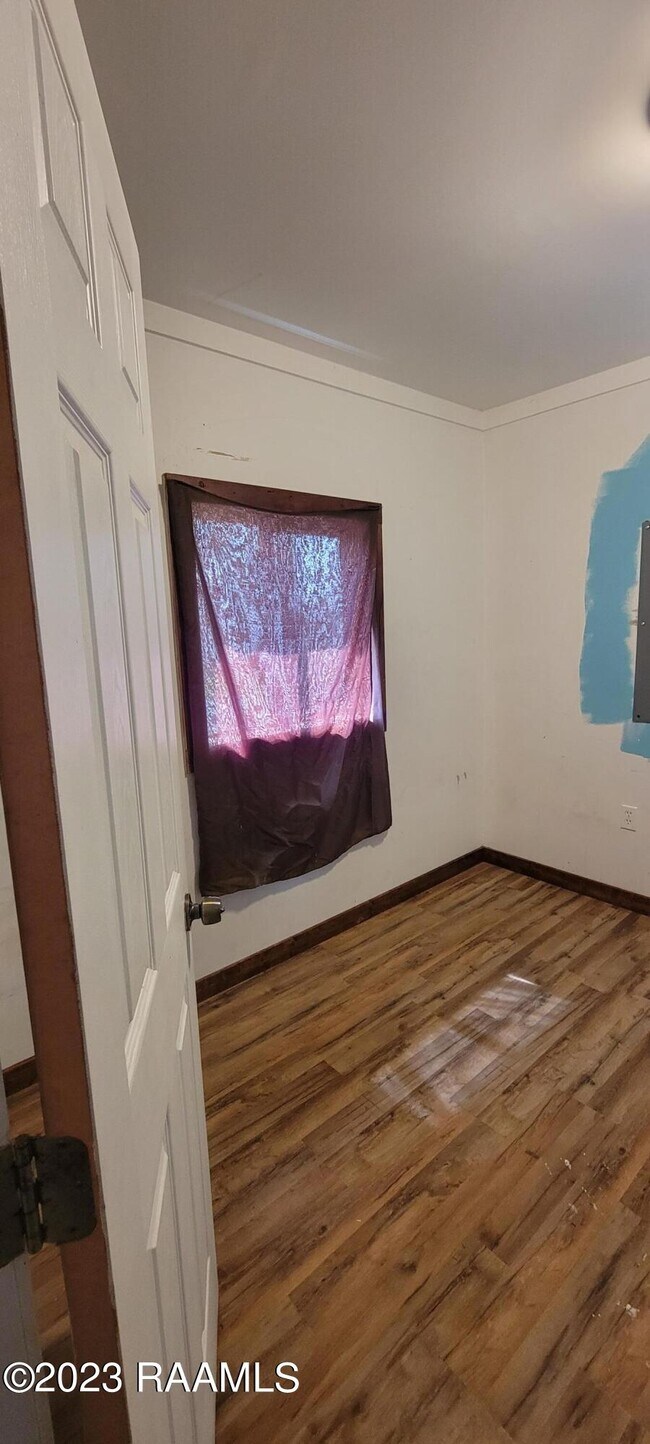 Building Photo - 232 Hulin St