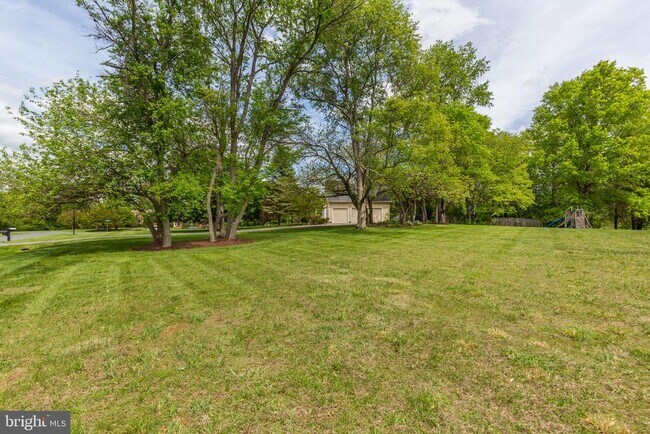 Building Photo - 22039 Foxlair Rd
