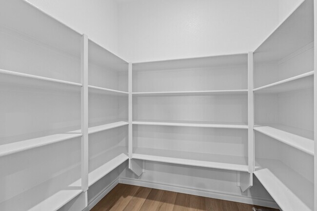 Building Photo - 3508 Liviana Gln Ave